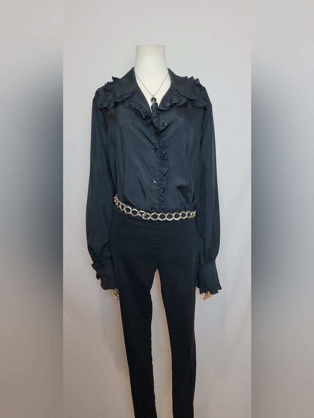 Vintage 1970s Lady Winn By Teddi Black Ruffled Button -up Blouse